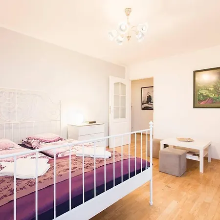 Apartament Skyfall Appartement Krakau
